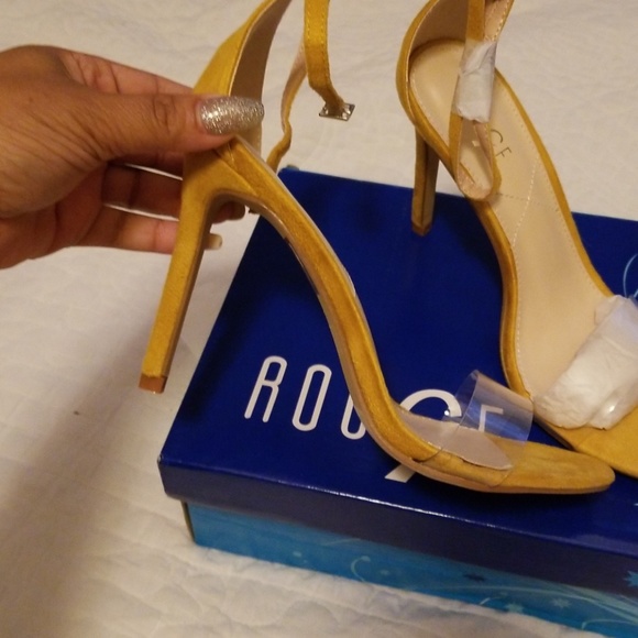 Mustard suede high heels sandal - Picture 2 of 2